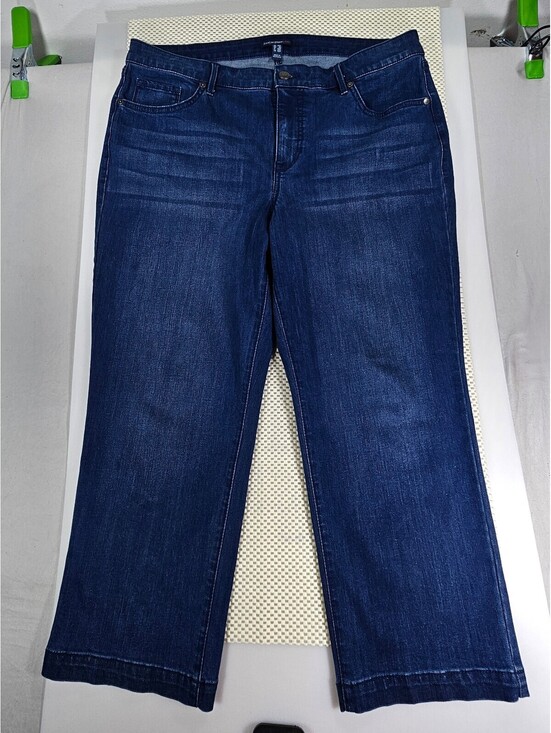 Denim - Isaac Mizrahi Live Womens 16P Petite Capri Jeans Stretch Denim Blue 24 Inseam